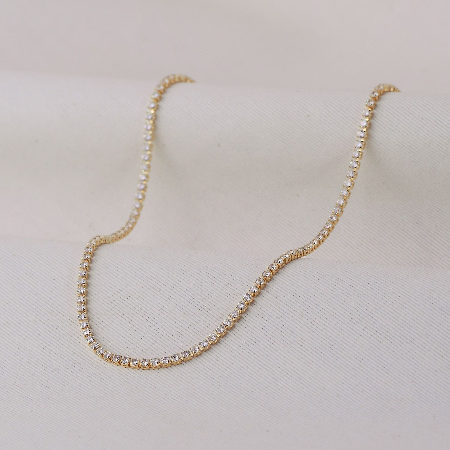 Colar Dourado Riviera 2mm com Zircônias Cristais 31+8cm