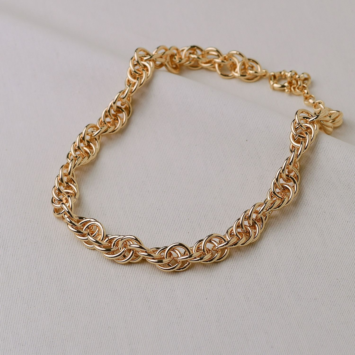 Colar Elos em Metal Dourado 40+5cm