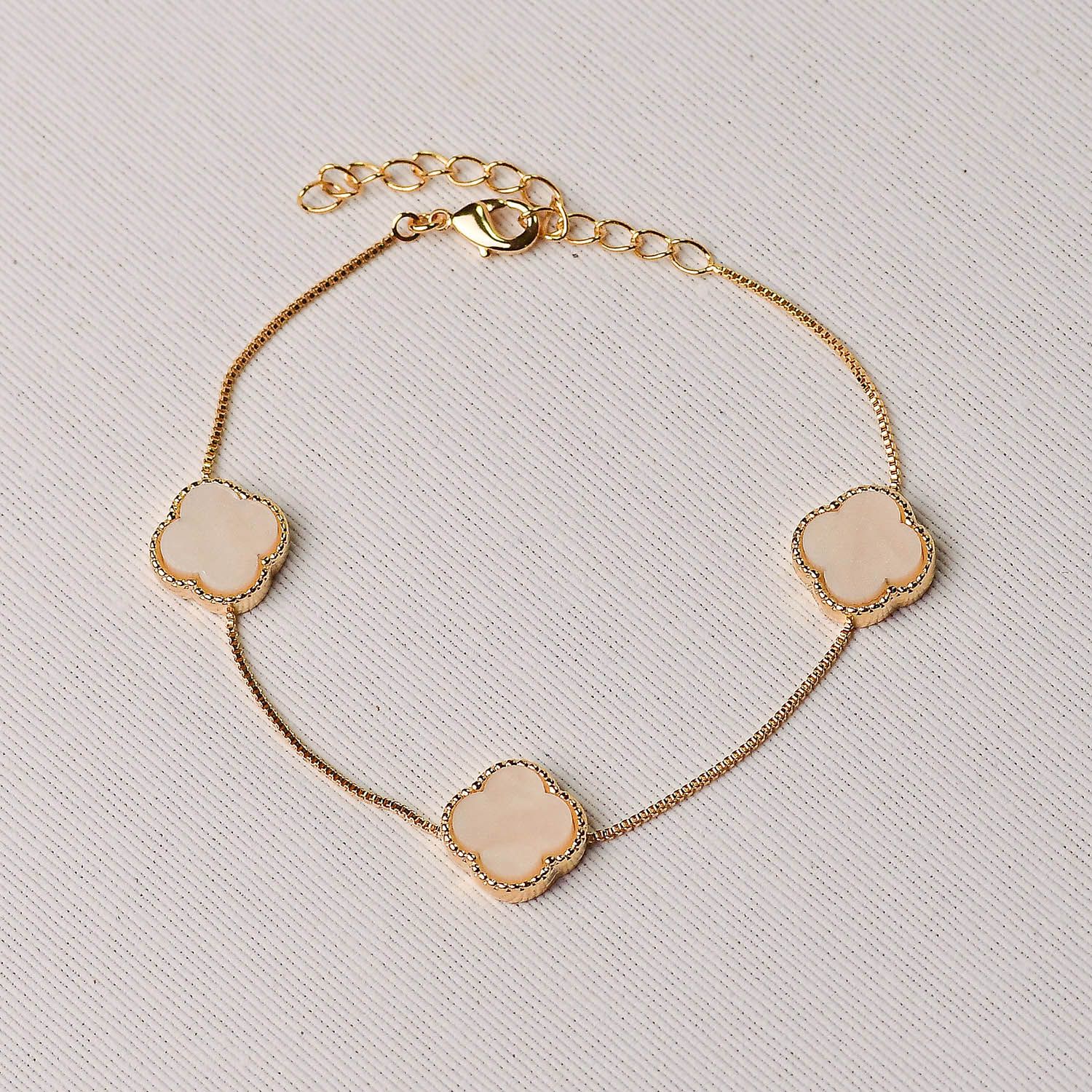 Pulseira Dourado com Trevos e Madrepérolas 17+5cm